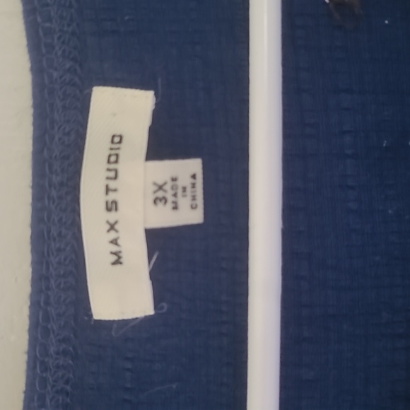 Top - Picture 4 of 4